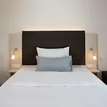 Am Campus 4*
