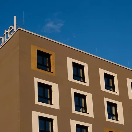 Am Campus 4* إنغولشتات